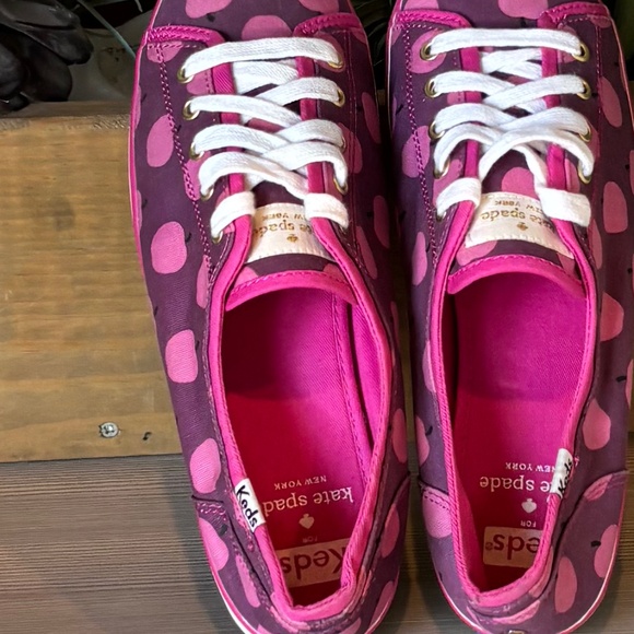 NWOT  Kate Spade Snapdragon Burgundy Apple Print Keds Lace-up - Picture 5 of 7
